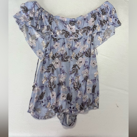 Cotton Candy LA off the shoulder Romper - Picture 3 of 3